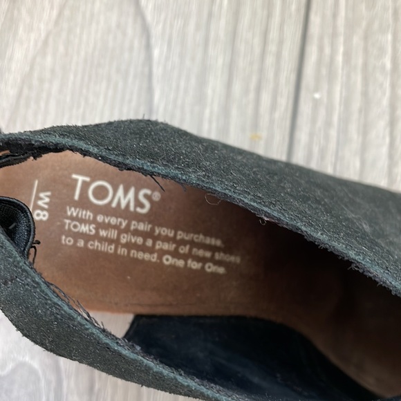 Open Toed Heels - Picture 3 of 4